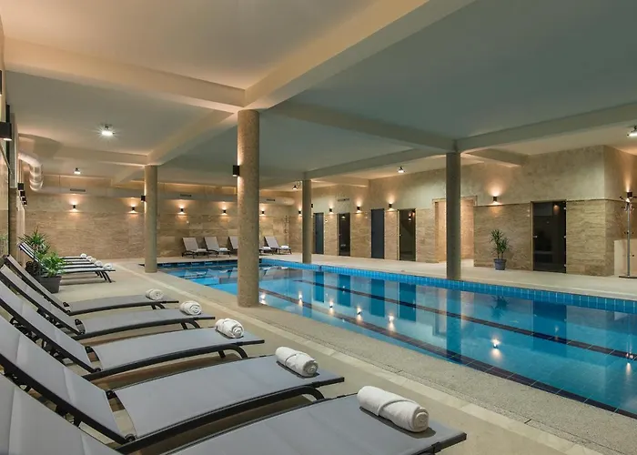 Elenski Riton Complex Хотел Средни Колиби